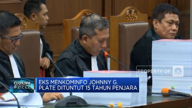 Johnny G. Plate, Mantan Menkominfo, Diadili dan Diusulkan Hukuman Penjara Selama 15 Tahun