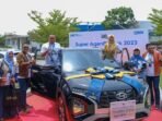 BRI Memberikan Penghargaan Mobil kepada Super Agen BRILink