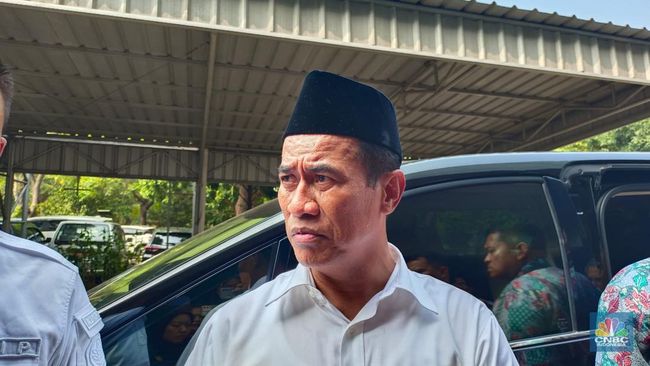 Bulog Mengimpor 1,5 Juta Ton Beras Tanpa Pajak, Menurut Menteri Pertanian