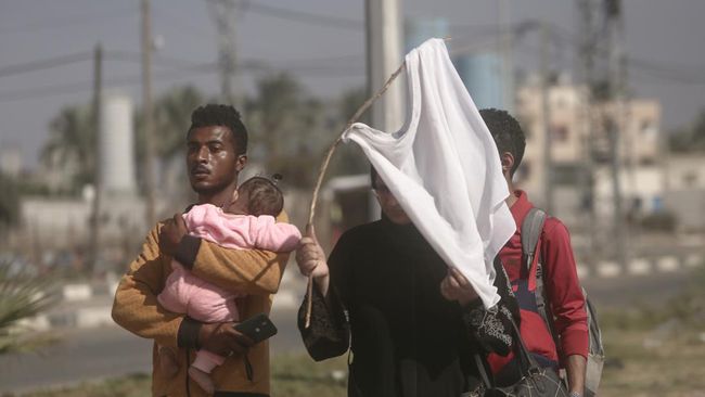 Warga Gaza Terpaksa Kibarkan Bendera Putih Atas Perintah Israel, Menyayat Hati