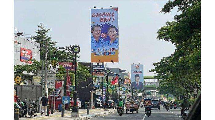 “Baliho Prabowo-Gibran di Depok Memikat Perhatian dan Mengilhami Semangat Generasi Muda”