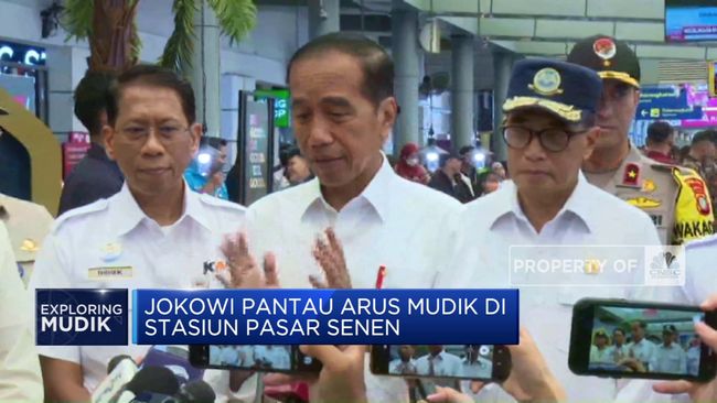 Pantauan Jokowi di Stasiun Pasar Senen Saat Arus Mudik