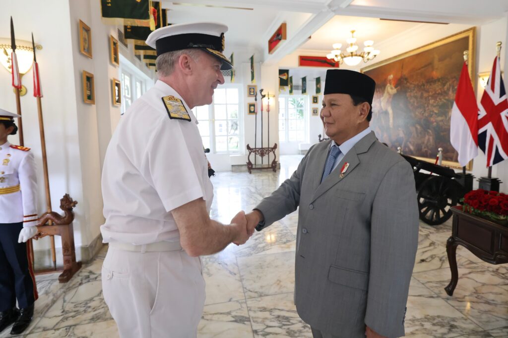 Prabowo Subianto Meets with UK Chief of Defence Staff to Discuss Strengthening Defense Cooperation between Indonesia and UK