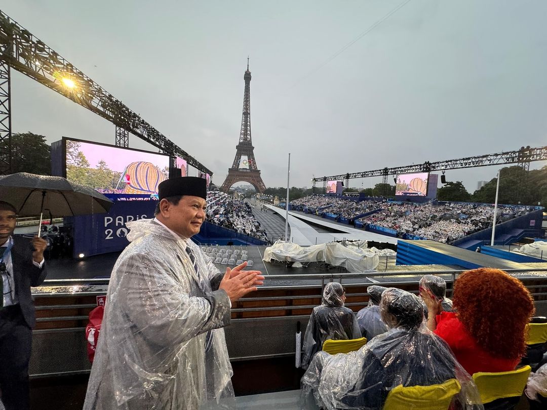 Prabowo Subianto Memberikan Semangat kepada Kontingen Indonesia Saat Opening Ceremony Olimpiade Paris 2024