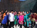 Prabowo Subianto’s Heartwarming Moment: Snapping a Selfie with Iriana and Mothers at IKN