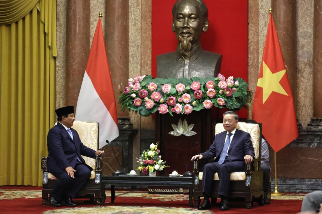 Prabowo Subianto Bertemu Presiden Vietnam di Hanoi untuk Bahas Kemitraan Strategis Setelah Kunjungan ke IKN