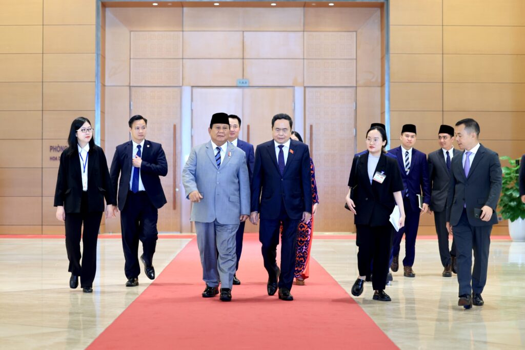 Prabowo Subianto Holds Meeting with Vietnam’s Prime Minister, Commends Independence Struggle