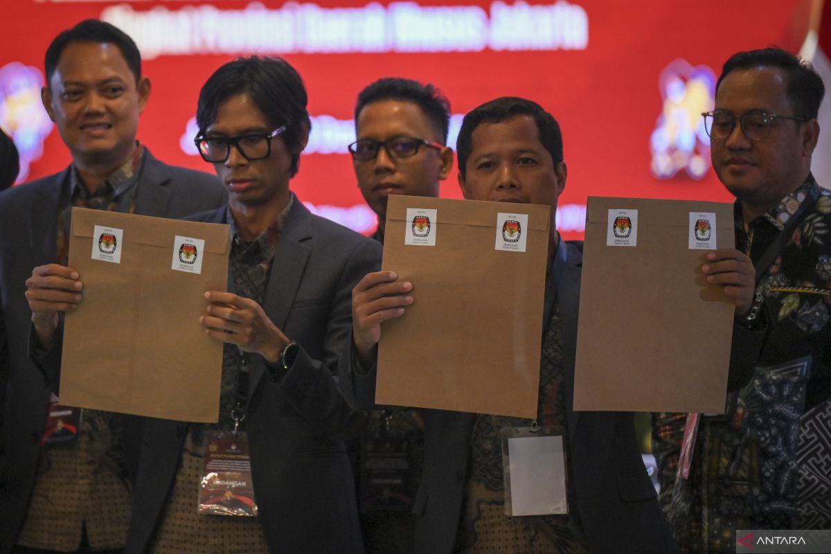 Rekapitulasi-hasil-penghitungan-suara-Pilgub-Jakarta-07122024-ram-01.jpg